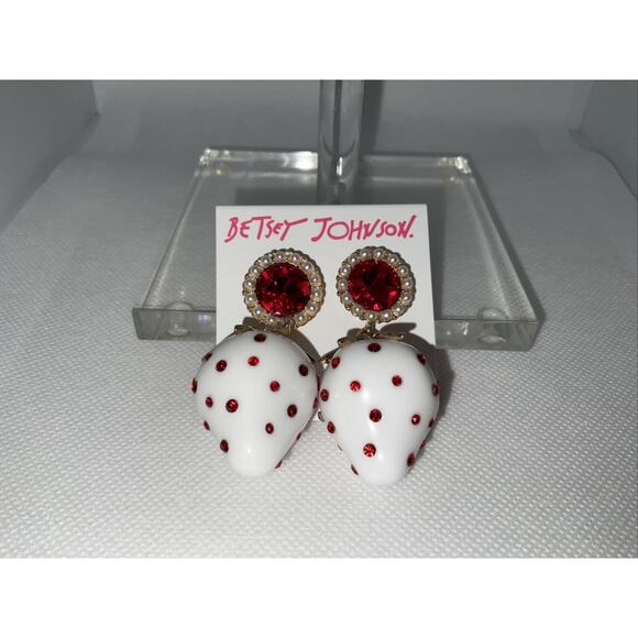 NWT Betsey Johnson Large White Strawberry Red Crystal Faux Pearl Earrings NEW - Picture 1 of 6